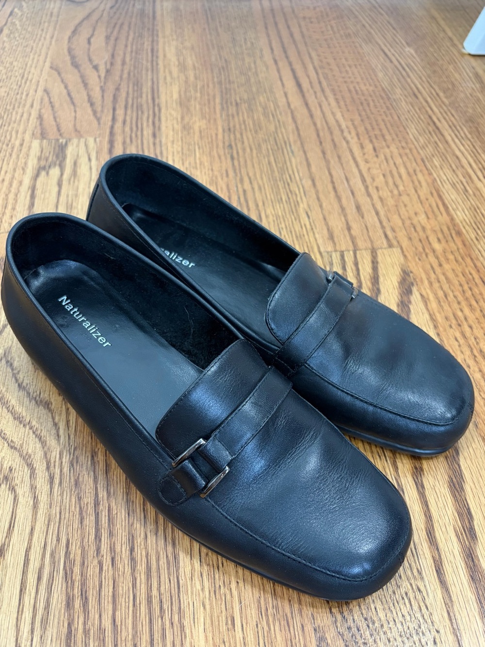 Naturalizer Black Leather Slip-On Penny Loafers (8.5)